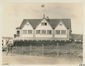 Image: Country Hotel
